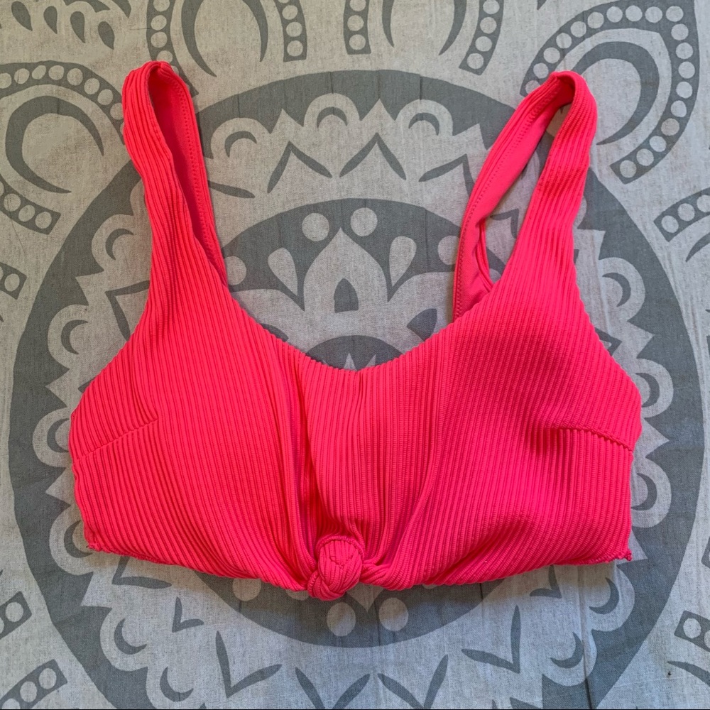 Hollister pink ribbed front knot scoop bikini top